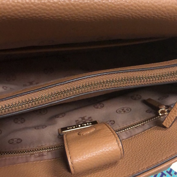 Tory Burch Satchel Center top handle - Picture 3 of 12
